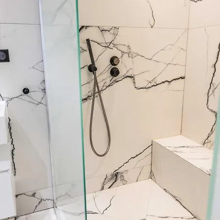 Perfect For Exploring - 2br-6p - Center Of